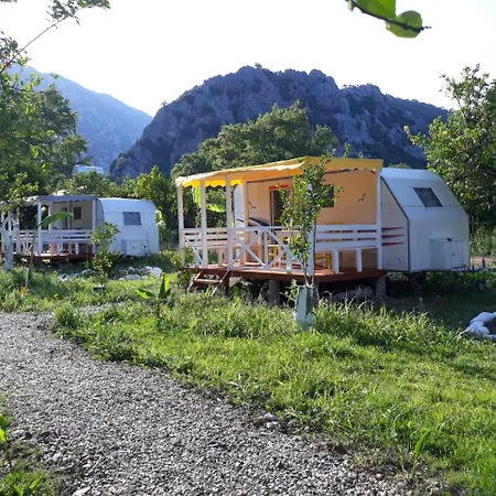 캠프장 Bellerofon Caravan & Çıralı